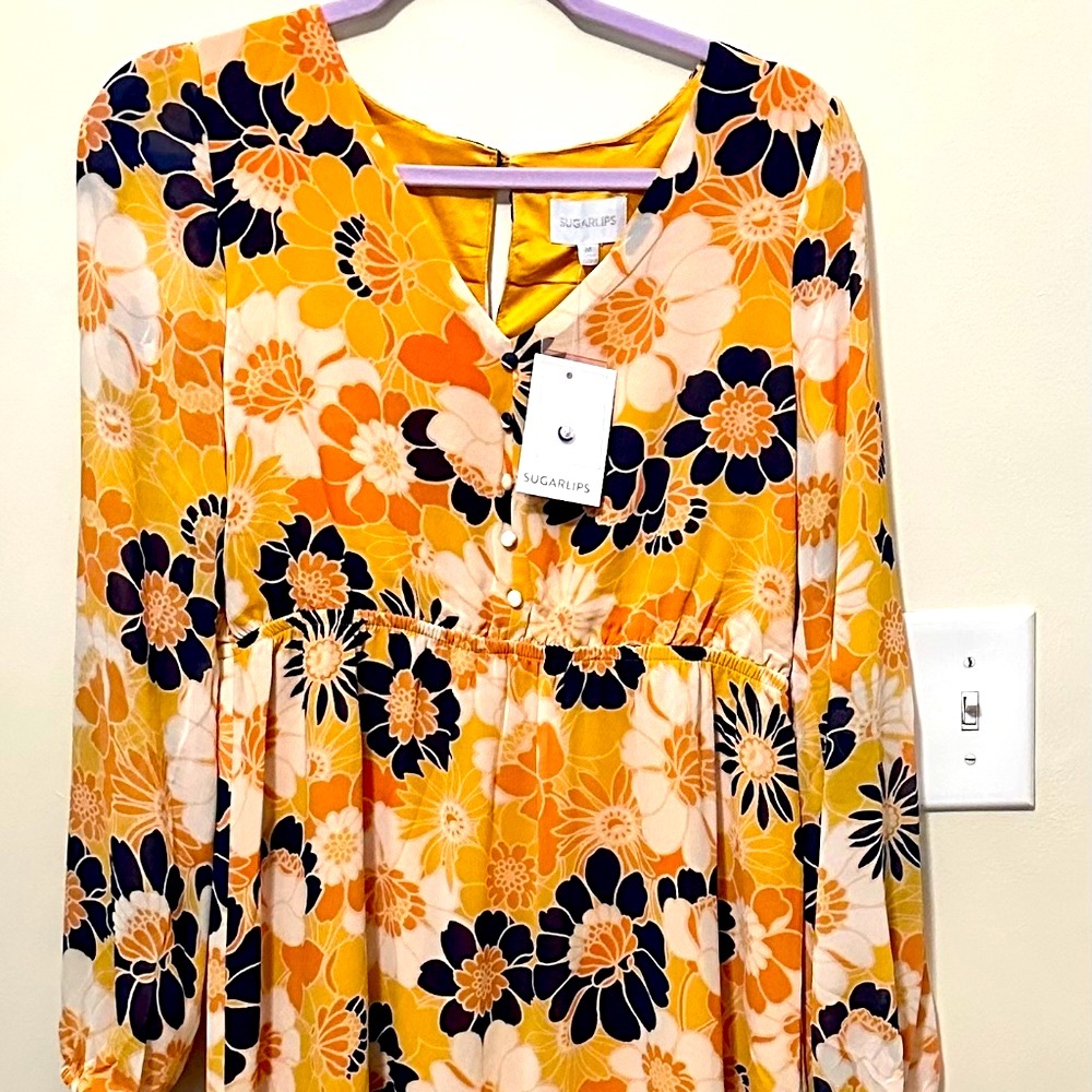 Dress - Picture 2 of 4